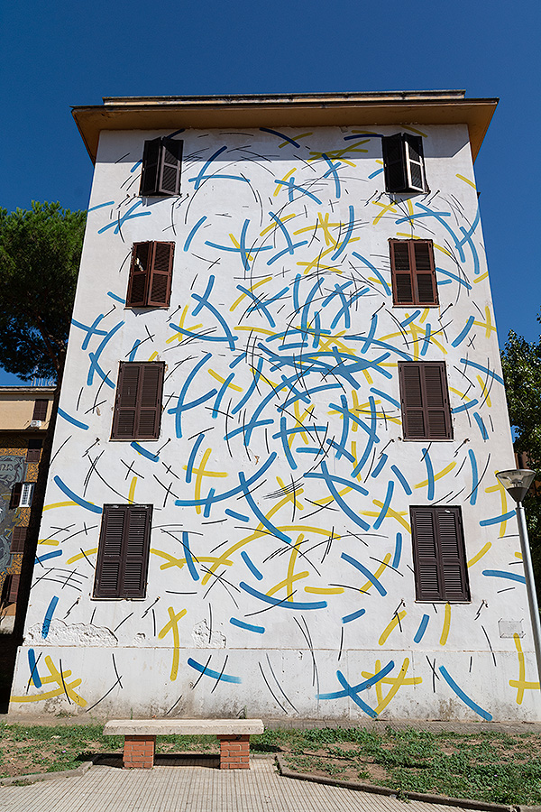 Street Art à Rome : MONEYLESS (IT) - LE VENT
